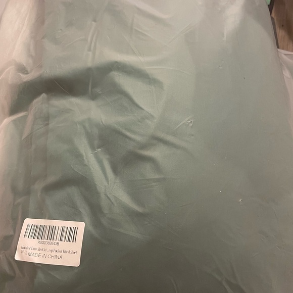 Homiest 3pcs Satin Sheets Set Luxury Silky Satin Bedding Set Deep Pockets - Picture 11 of 11